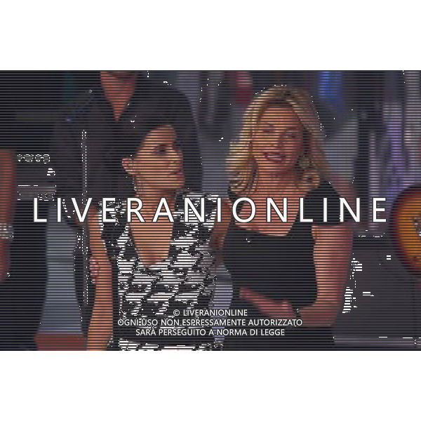 \' QUELLI CHE IL CALCIO\' NELLA FOTO: NELLY FURTADO - SIMONA VENTURA MILANO - STUDI RAI © ANTONIO SORANO - AG. ALDO LIVERANI SAS