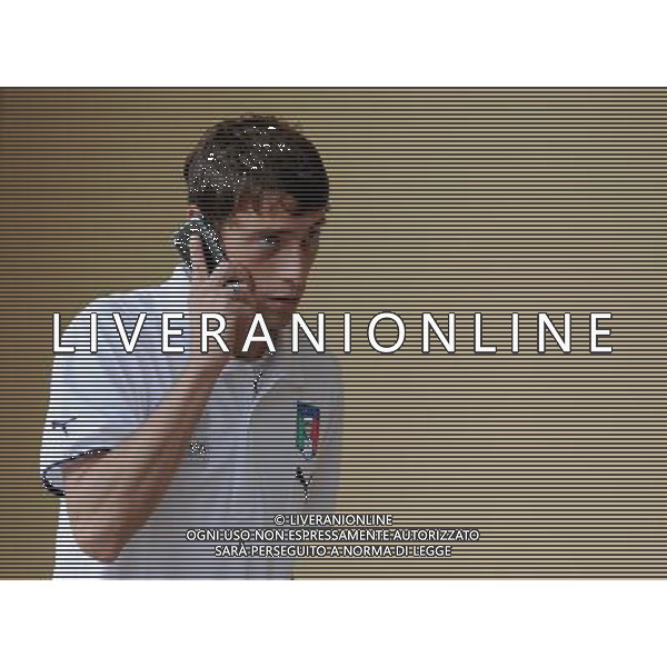 Raduno Nazionale Italiana a Coverciano Coverciano(FI) - 06.10.2009 Allenamento Nella Foto:MARCHISIO CLAUDIO CON IL TELEFONINO /Ph.Vitez-Ag. Aldo Liverani