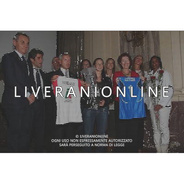 Presentazione del 65mo Campionato Italiano di Pallavolo serie A femminile Milano - Palazzo Marino nella foto: ALAN RIZZI - LETIZIA MORATTI - On. Mauro Fabris( Presidente della Lega Femminile Volley) e le giocatrici della Nazionale femminile Campione di Europa 2009 © Antonio Sorano - Ag. Aldo Liverani sas