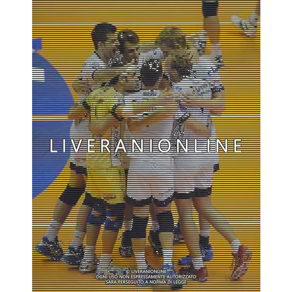Lega Volley Serie A1 TIM Maschile 2009/2010 4¡Giornata Forl“ - 10.10.2009 Yoga Forl“-Aran Cucine Abruzzo Pineto Nella Foto:FORLI\' ESULTA /Ph.Vitez-Ag. Aldo Liverani