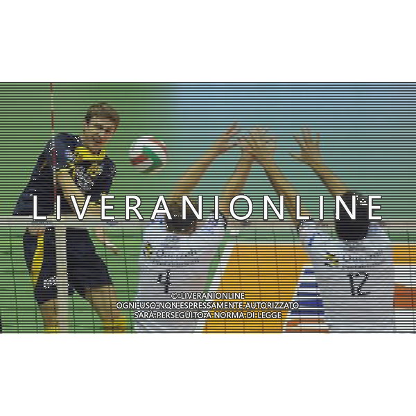 Lega Volley Serie A1 TIM Maschile 2009/2010 4¡Giornata Forl“ - 10.10.2009 Yoga Forl“-Aran Cucine Abruzzo Pineto Nella Foto:GRADINAROV MIROSLAV /Ph.Vitez-Ag. Aldo Liverani