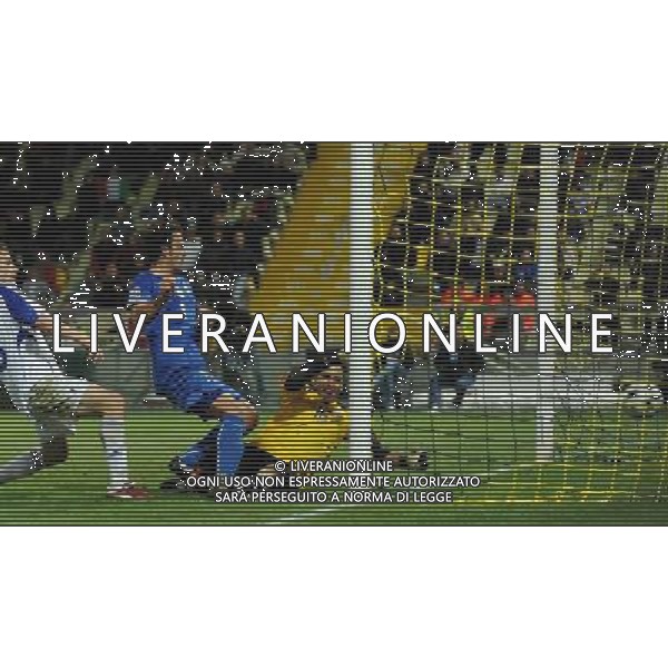 Qualificazioni ai Campionati Mondiali Sud Africa 2010 Gruppo 8 Parma - 14.10.2009 Italia-Cipro Nella Foto:GILARDINO SECONDO GOL /Ph.Vitez-Ag. Aldo Liverani