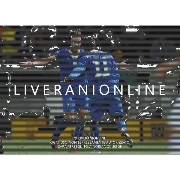 Qualificazioni ai Campionati Mondiali Sud Africa 2010 Gruppo 8 Parma - 14.10.2009 Italia-Cipro Nella Foto:QUAGLIARELLA ESULTA CON GILARDINO /Ph.Vitez-Ag. Aldo Liverani