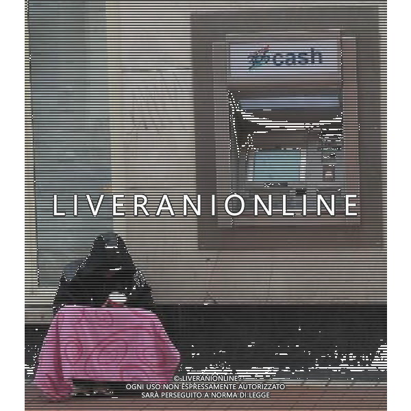 DUBLINO 2009 NELLA FOTO ELEMOSINA FOTO MASSIMILIANO VITEZ-AG ALDO LIVERANI