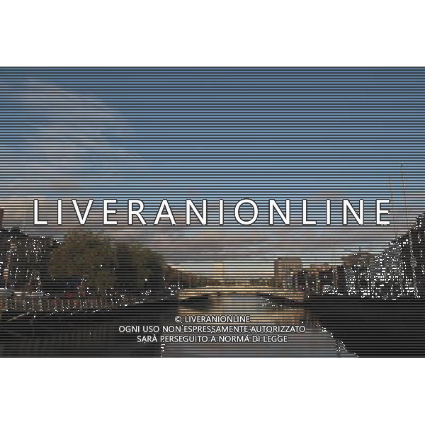 DUBLINO 2009 NELLA FOTO HA\'PENNY BRIDGE FOTO MASSIMILIANO VITEZ-AG ALDO LIVERANI