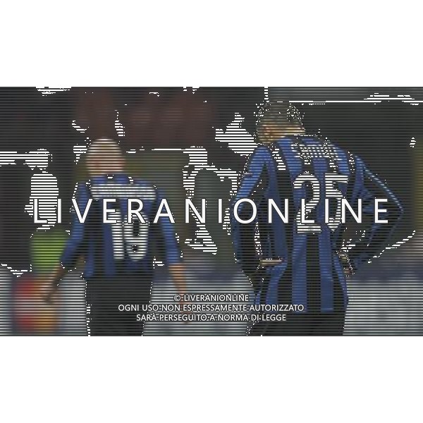 Champions League 2009/2010 Gruppo F Milano - 20.10.2009 FC Inter-FC Dinamo Kiev Nella Foto:samuel e cambiasso marco luzzani-Ag. Aldo Liverani