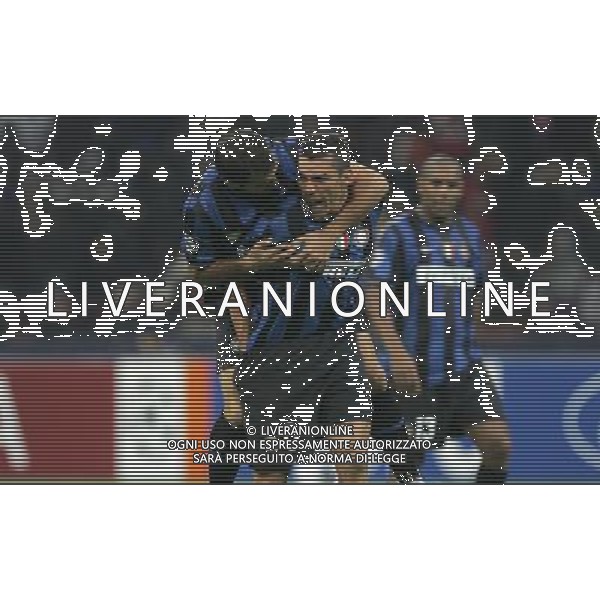 Milano 2-10-2009 Champions League 2009/10 Inter-Dianamo Kiev 2:2 nella foto dejan stankovic esulta dopo il gol con lucio ph marco luzzani/ag aldo liverani s.a.s.