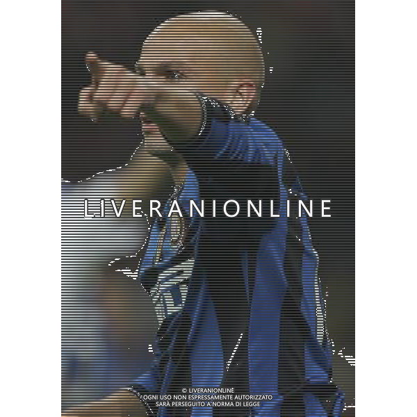 Milano 2-10-2009 Champions League 2009/10 Inter-Dianamo Kiev 2:2 nella foto esteban cambiasso ph marco luzzani/ag aldo liverani s.a.s.