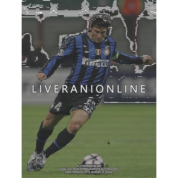 Milano 2-10-2009 Champions League 2009/10 Inter-Dianamo Kiev 2:2 nella foto javier zanetti ph marco luzzani/ag aldo liverani s.a.s.