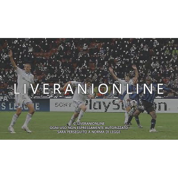 Champions League 2009/2010 Gruppo F Milano - 20.10.2009 FC Inter-FC Dinamo Kiev Nella Foto:gol annullato suazo marco luzzani-Ag. Aldo Liverani