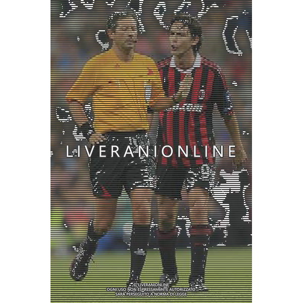 Real Madrid vs Milan AC Champions League 21/10/2009 nella foto filippo Inzaghi protesta con l\'arbitro Photo: Cebolla / Cid-Fuentes / Alfaqui/Agenzia Aldo Liverani Sas - ITALY ONLY -
