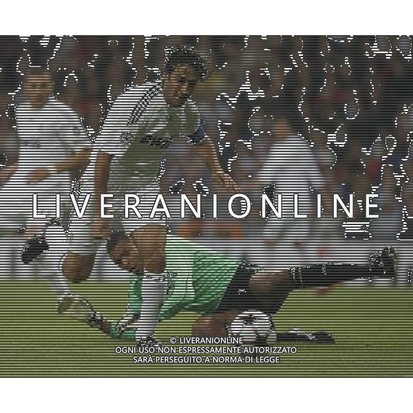 Real Madrid vs Milan AC Champions League 21/10/2009 nella foto nelson Dida battuto sul gol di Raul Photo: Cebolla / Cid-Fuentes / Alfaqui/Agenzia Aldo Liverani Sas - ITALY ONLY -