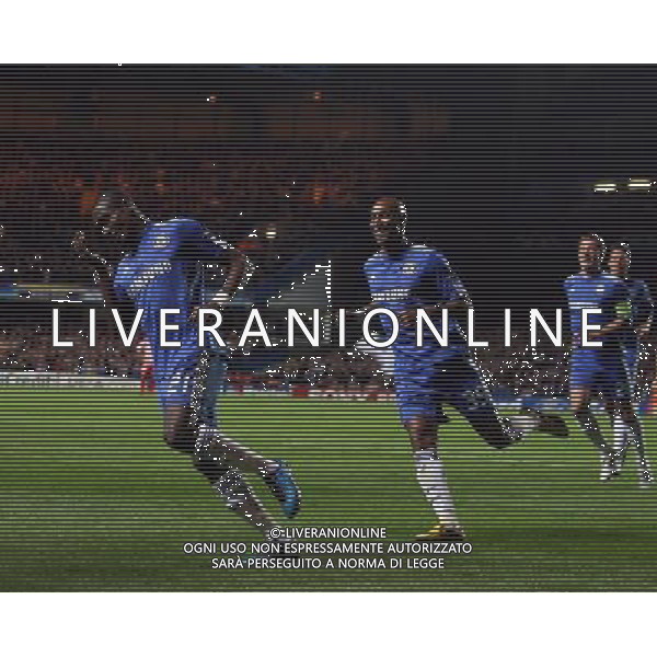 Salomon Kalou of Chelsea makes 2-1 and celebrates in Chelsea v Atletico de Madrid for the Champions League Group D - Venue: Stamford Bridge on 21/10/2009. Picture By Marcello Pozzetti (IPS PHOTO AGENCY)/Agenzia Aldo Liverani Sas - ITALY ONLY -