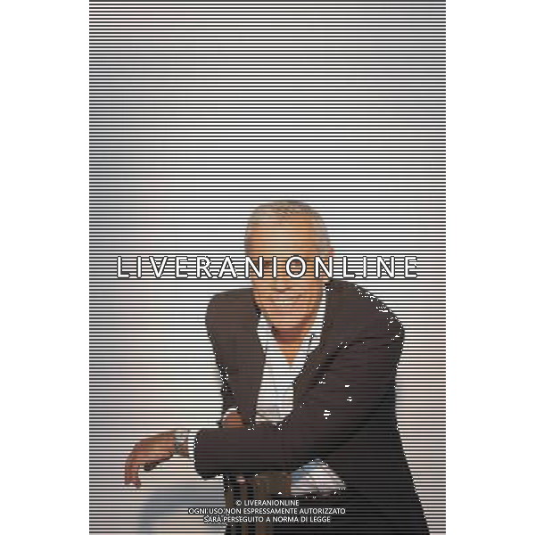 MILANO, 05 Ottobre 2004 programma \' IL TEO SONO TORNATO NORMALE \' Nella foto : TEO TEOCOLI AG ALDO LIVERANI