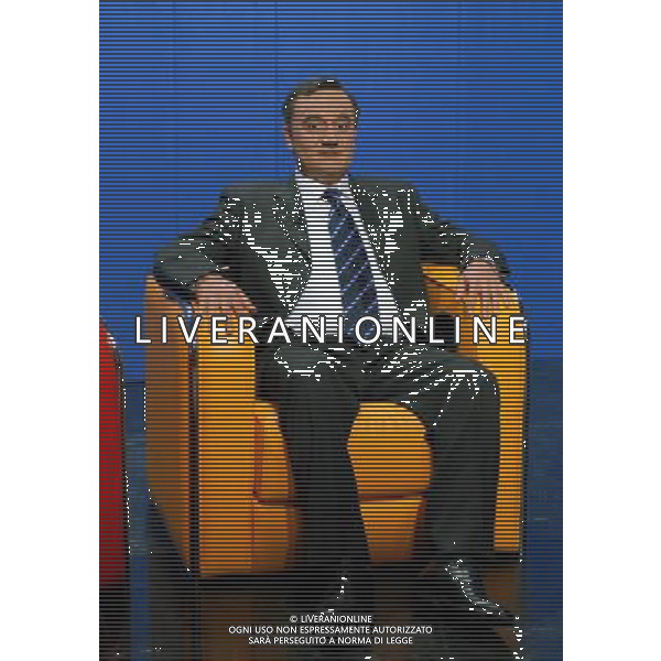 TRASMISSIONE TELEVISIVA\'QUELLI CHE IL CALCIO \' NELLA FOTO MAX GIUSTI IMITA CLEMENTE MASTELLA AG ALDO LIVERANI