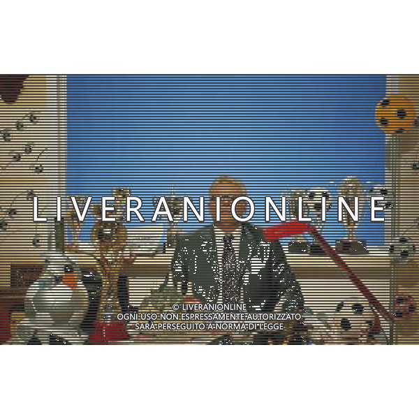TRASMISSIONE TELEVISIVA\'QUELLI CHE IL CALCIO \' NELLA FOTO MAX GIUSTI IMITA ANTONIO MATARRESE AG ALDO LIVERANI