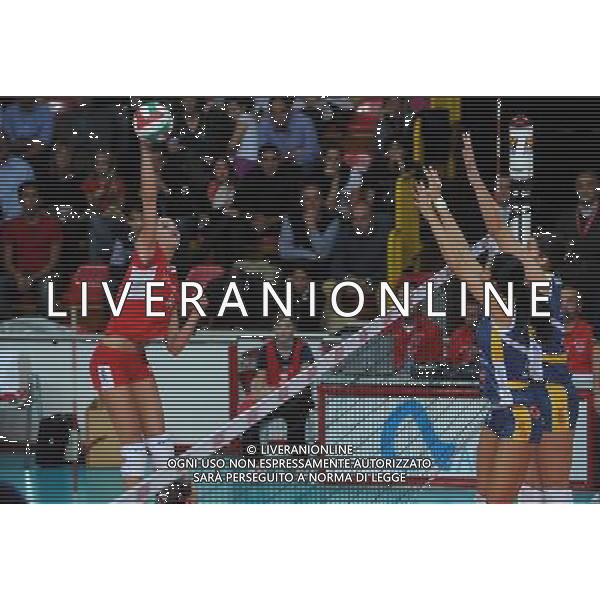 Findomestic Volley Cup - Campionato Pallavolo Serie A1 Femminile Busto Arsizio (VA) 25-10-2009 Yamamay Busto Arsizio - Zoppas Industries Conegliano Veneto nella foto: Havelkova in attacco foto Garavaglia - ag. Aldo Liverani sas