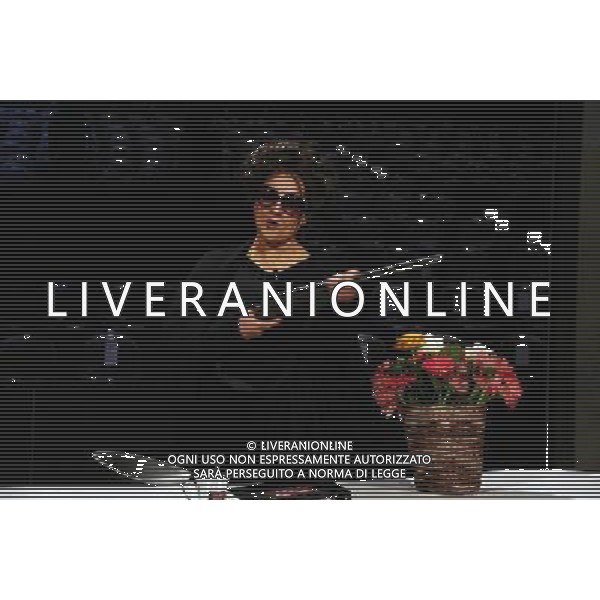 TRASMISSIONE TV: \' QUELLI CHE IL CALCIO\' NELLA FOTO: LUCIA OCONE ( nelle vesti di Claudia Mori) © ANTONIO SORANO - AG. ALDO LIVERANI SAS