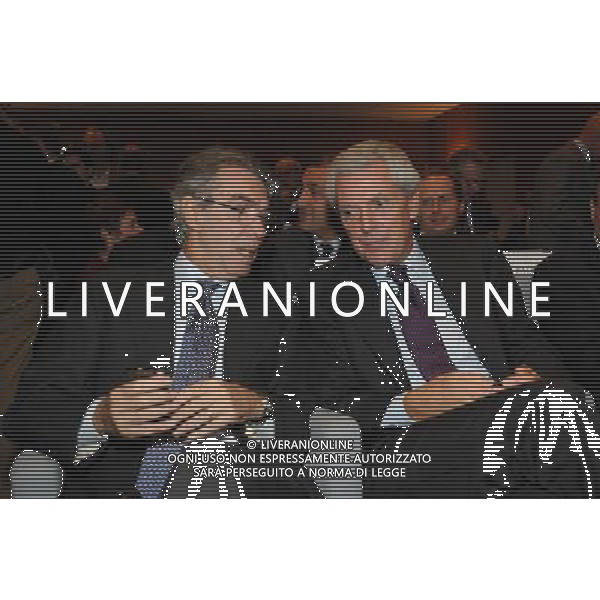 MILANO 26/10/2009 SALA BUZZATI CORRIERE DELLA SERA VIA BALZAN, 3 PREMIO GIACINTO FACCHETTI A CESARE PRANDELL NELLA FOTO MASSIMO MORATTI E MARCO TRONCHERI PROVETTI FOTO ROMANO/AG ALDO LIVERANI