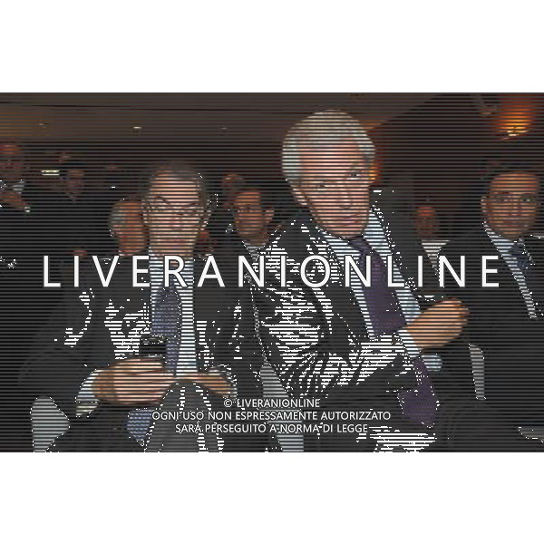 MILANO 26/10/2009 SALA BUZZATI CORRIERE DELLA SERA VIA BALZAN, 3 PREMIO GIACINTO FACCHETTI A CESARE PRANDELL NELLA FOTO MASSIMO MORATTI E MARCO TRONCHETTI PROVERA FOTO ROMANO/AG ALDO LIVERANI