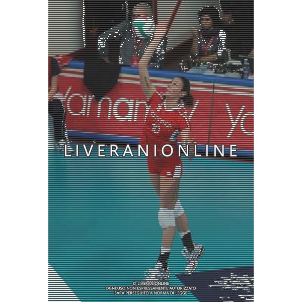 Findomestic Volley Cup - Campionato Pallavolo Serie A1 Femminile Busto Arsizio (VA) 25-10-2009 Yamamay Busto Arsizio - Zoppas Industries Conegliano Veneto nella foto: Campanari Barbara (Yamamay) in battuta foto Garavaglia - ag. Aldo Liverani sas