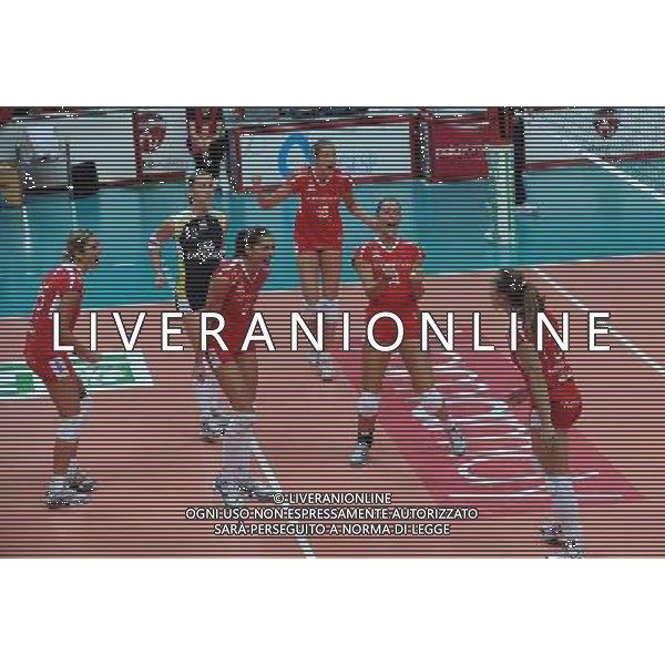 Findomestic Volley Cup - Campionato Pallavolo Serie A1 Femminile Busto Arsizio (VA) 25-10-2009 Yamamay Busto Arsizio - Zoppas Industries Conegliano Veneto nella foto: esultanza per la Yamamay foto Garavaglia - ag. Aldo Liverani sas