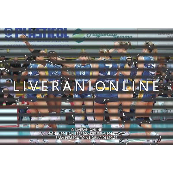 Findomestic Volley Cup - Campionato Pallavolo Serie A1 Femminile Busto Arsizio (VA) 25-10-2009 Yamamay Busto Arsizio - Zoppas Industries Conegliano Veneto nella foto: le giocatrici della Zoppas Industries dopo un punto foto Garavaglia - ag. Aldo Liverani sas