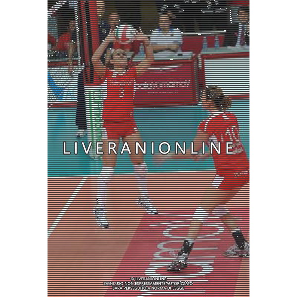 Findomestic Volley Cup - Campionato Pallavolo Serie A1 Femminile Busto Arsizio (VA) 25-10-2009 Yamamay Busto Arsizio - Zoppas Industries Conegliano Veneto nella foto: Fernandinha (Yamamay) in palleggio foto Garavaglia - ag. Aldo Liverani sas