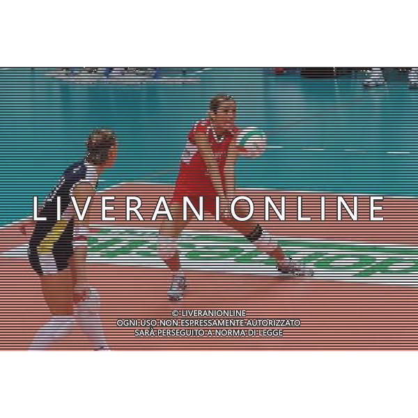 Findomestic Volley Cup - Campionato Pallavolo Serie A1 Femminile Busto Arsizio (VA) 25-10-2009 Yamamay Busto Arsizio - Zoppas Industries Conegliano Veneto nella foto: De Luca Barbara (Yamamay) in ricezione foto Garavaglia - ag. Aldo Liverani sas