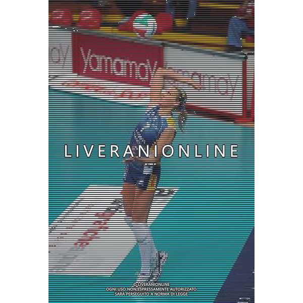 Findomestic Volley Cup - Campionato Pallavolo Serie A1 Femminile Busto Arsizio (VA) 25-10-2009 Yamamay Busto Arsizio - Zoppas Industries Conegliano Veneto nella foto: Marcon Francesca (Zoppas Industries) in battuta foto Garavaglia - ag. Aldo Liverani sas