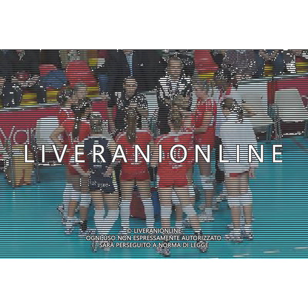 Findomestic Volley Cup - Campionato Pallavolo Serie A1 Femminile Busto Arsizio (VA) 25-10-2009 Yamamay Busto Arsizio - Zoppas Industries Conegliano Veneto nella foto: Parisi Carlo allenatore della Yamamay durante un timeout foto Garavaglia - ag. Aldo Liverani sas