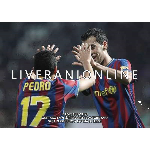 LEON, Spain (28/10/09).- Spanish King\'s Cup Cultural Leonesa vs Barcelona. Pictured: Pedro Rodriguez and Sergio Busquets. © MAA / ALFAQUI - Ag. Aldo Liverani sas ITALY ONLY CALCIO - COPPA DEL RE SPAGNA: PARTITA CULTURAL LEONESA vs BARCELLONA