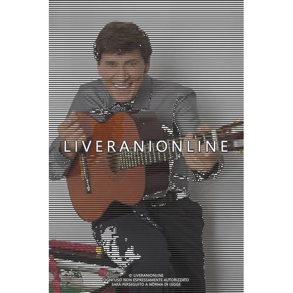 TRASMISSIONE TELEVISIVA \'GRAZIE A TUTTI\' NELLA FOTO Gianni Morandi AG ALDO LIVERANI
