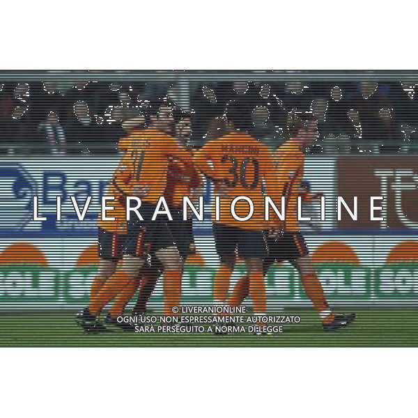 PALERMO, 17/12/2003 PALERMO-ROMA TIM CUP COPPA ITALIA NELLA FOTO ESULTANZA DOPO IL GOL DI MARCO DEL VECCHIO FOTO TERRUSO/AGENZIA ALDO LIVERANI