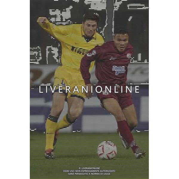 REGGIO CALABRIA 17/12/2003 REGGINA-INTER TIM CUP COPPA ITALIA NELLA FOTO JULIO CESAR LEON E ZANETTI JAVIER FOTO PECORARO/AGENZIA ALDO LIVERANI