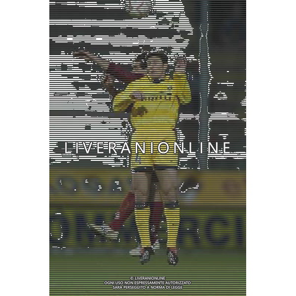 REGGIO CALABRIA 17/12/2003 REGGINA-INTER TIM CUP COPPA ITALIA NELLA FOTO GIOVANNI TEDESCO E ZANETTI JAVIER FOTO PECORARO/AGENZIA ALDO LIVERANI