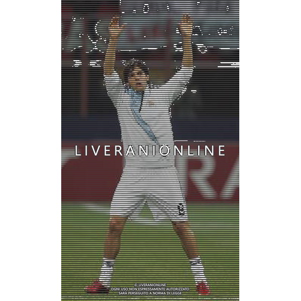 Milan - Real Madrid Campions League 03/11/2009 nella foto ricardo kaka\' saluta i tifosi ©Luzzani/Agenzia Aldo Liverani Sas