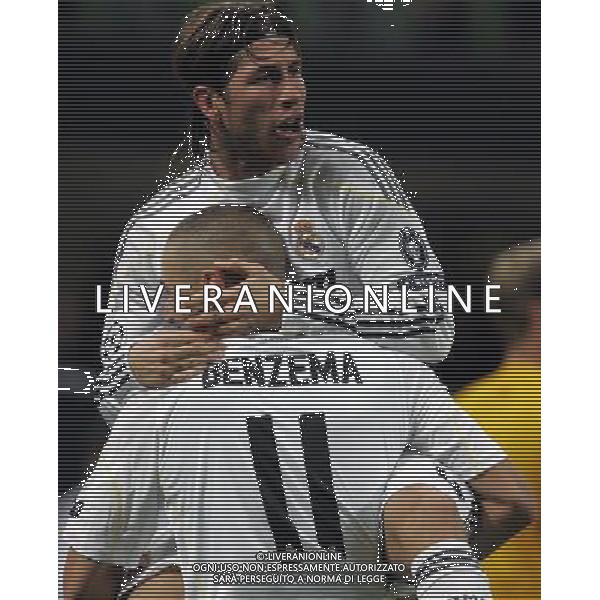 Milan - Real Madrid Campions League 03/11/2009 nella foto esultanza dopo il gol di karim benzema del 0-1 ©Luzzani/Agenzia Aldo Liverani Sas