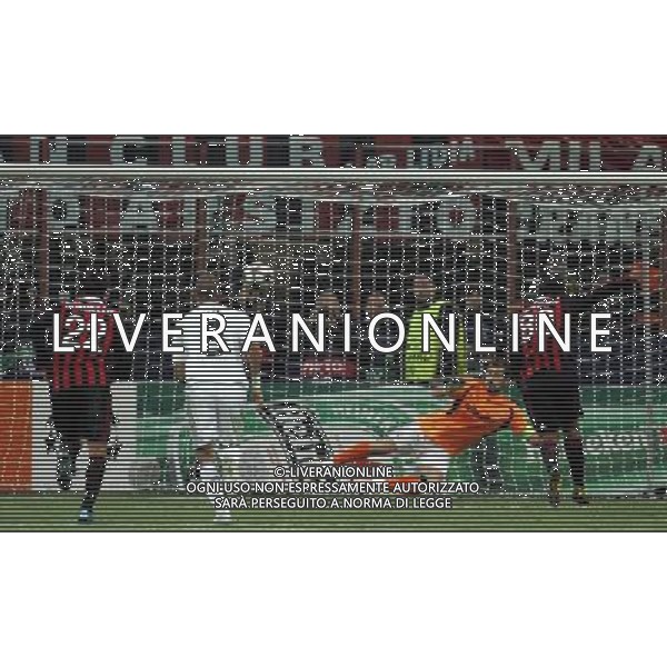 Milan - Real Madrid Campions League 03/11/2009 nella foto il gol su rigore di ronaldinho del 1-1 ©Luzzani/Agenzia Aldo Liverani Sas