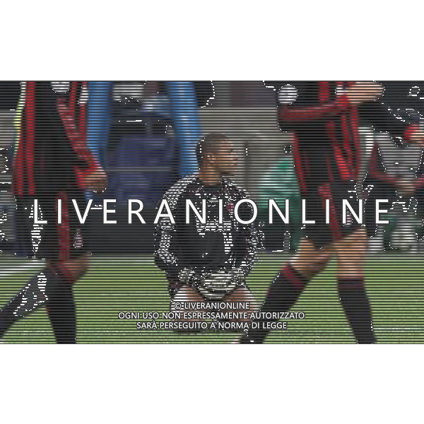 Milan - Real Madrid Campions League 03/11/2009 nella foto la delusione di nelson Dida dopo aver subito il gol del 0-1 di Benzema Karim ©Venezia/Agenzia Aldo Liverani Sas