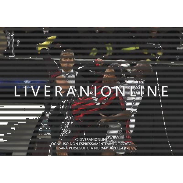 Milan - Real Madrid Campions League 03/11/2009 nella foto giocata di Ronaldinho ©Venezia/Agenzia Aldo Liverani Sas