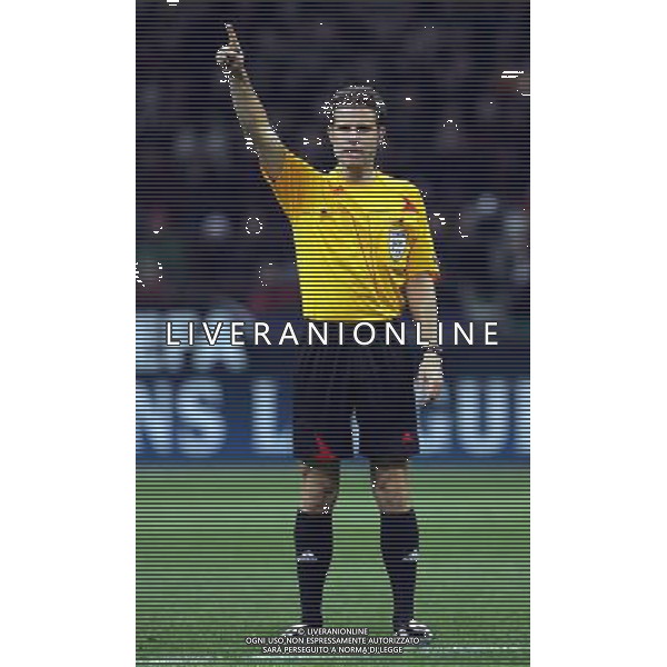 Milan - Real Madrid Campions League 03/11/2009 nella foto arbitro brych ©Luzzani/Agenzia Aldo Liverani Sas