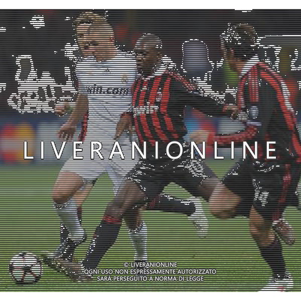 Champions League 2009/2010 Gruppo C Milano - 03.11.2009 AC Milan-Real Madrid CF Nella Foto:BENZEMA-SEEDORF /Ph.Vitez-Ag. Aldo Liverani