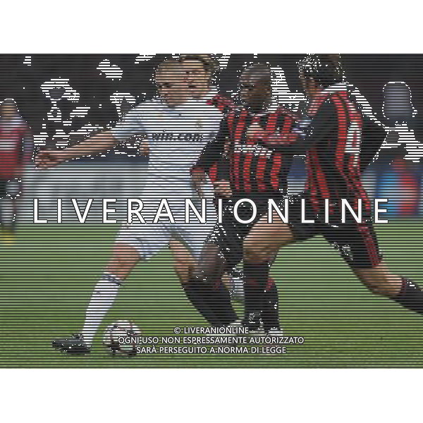 Champions League 2009/2010 Gruppo C Milano - 03.11.2009 AC Milan-Real Madrid CF Nella Foto:BENZEMA-SEEDORF /Ph.Vitez-Ag. Aldo Liverani