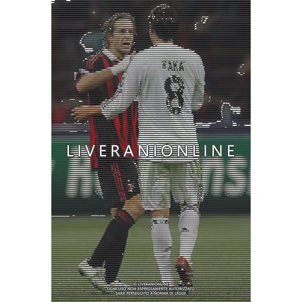 Milan - Real Madrid Champions League 03/11/2009 nella foto abbraccio tra ricardo kaka\' e massimo ambrosini a fine gara ©Luzzani/Agenzia Aldo Liverani Sas