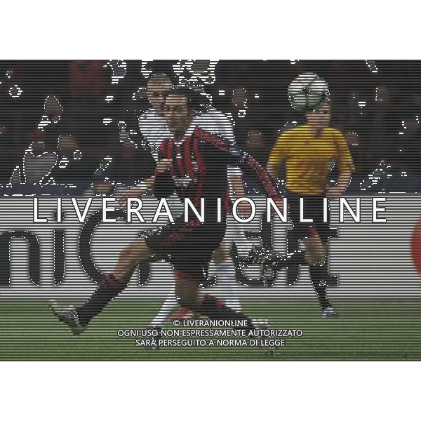 Milano 03-11-2009 Champions League 2009/10 Milan-Real Madrid 1:1 nella foto karim benzema e alessandro nesta ph marco luzzani/ag ldo liverani s.a.s.