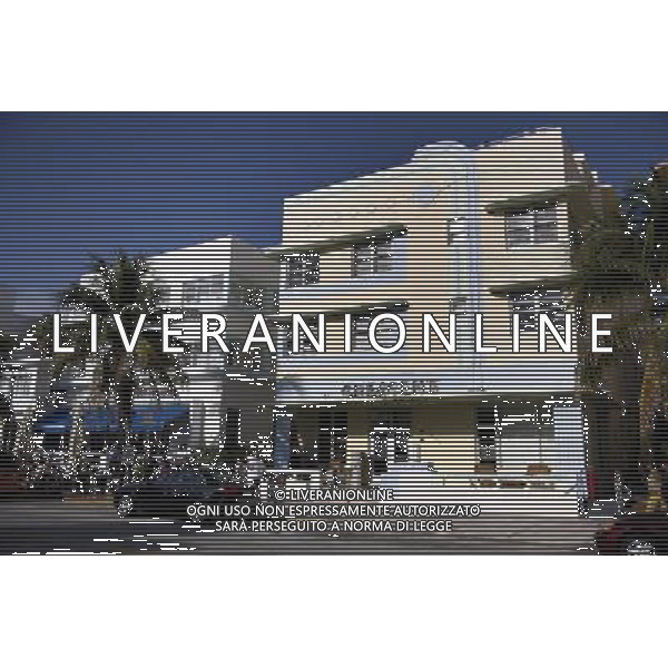 Art deco architecture of the Crescent Hotel in the art deco district on Ocean Drive on Miami Beach, America /Agenzia Aldo Liverani Sas - ITALY ONLY -