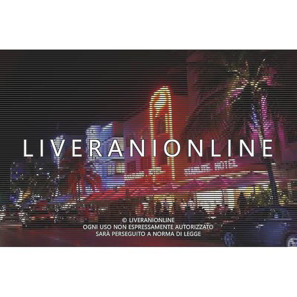 Night scene of the lights of the Starlite Hotel, Boulevard Hotel and Colony Hotel on Ocean Drive on Miami Beach, America /Agenzia Aldo Liverani Sas - ITALY ONLY -