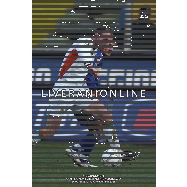 Venezia Calcio 2003/04 Coppa Italia Tim 2003/04 ( ottavi ) Parma - Venezia 0 - 1 17/12/2003 nella foto: Giovanni Orfei - Benny Carbone foto Recalcati Danilo/Ag Aldo Liverani 