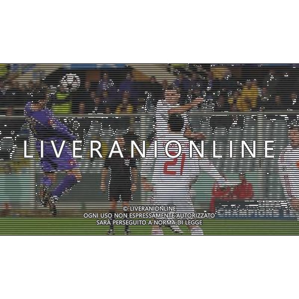 Champions League 2009/2010 Gruppo E Firenze - 04.11.2009 ACF Fiorentina-Debrecen VSC Nella Foto: ALBERTO GILARDINO COLPISCE LA TRAVERSA /Ph.Vitez-Ag. Aldo Liverani